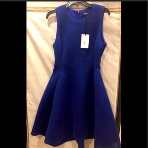 $200 DKNY WOMEN'S MESH FIT & FLARE TEXTURED CREW NECK HIGH-LOW DRESS SIZE 6 #25